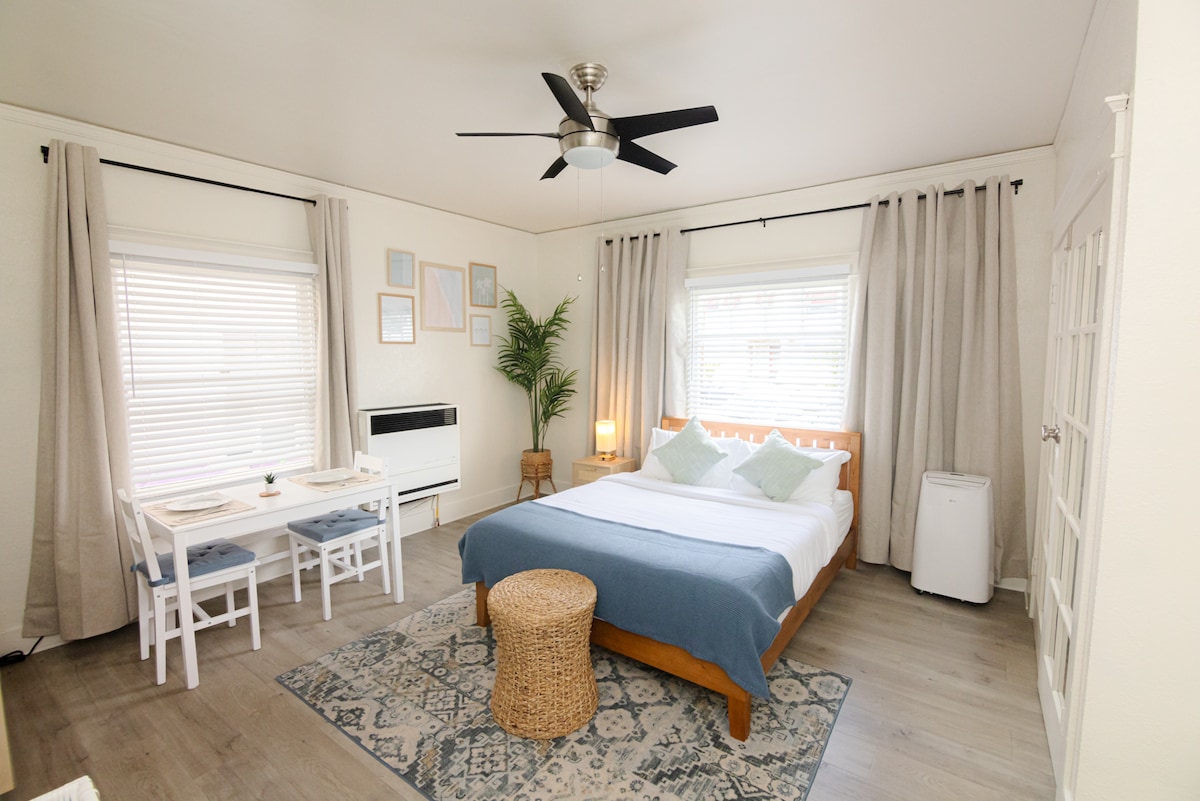 Coastal Suite — Long Beach