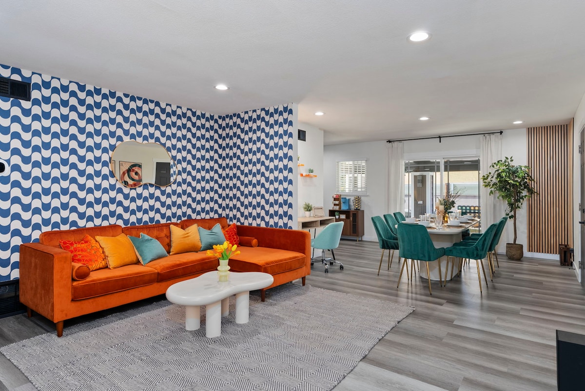 Disney Retro Retreat — Anaheim